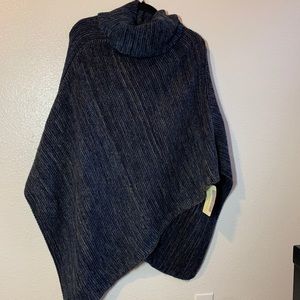 NWT cozy knit poncho